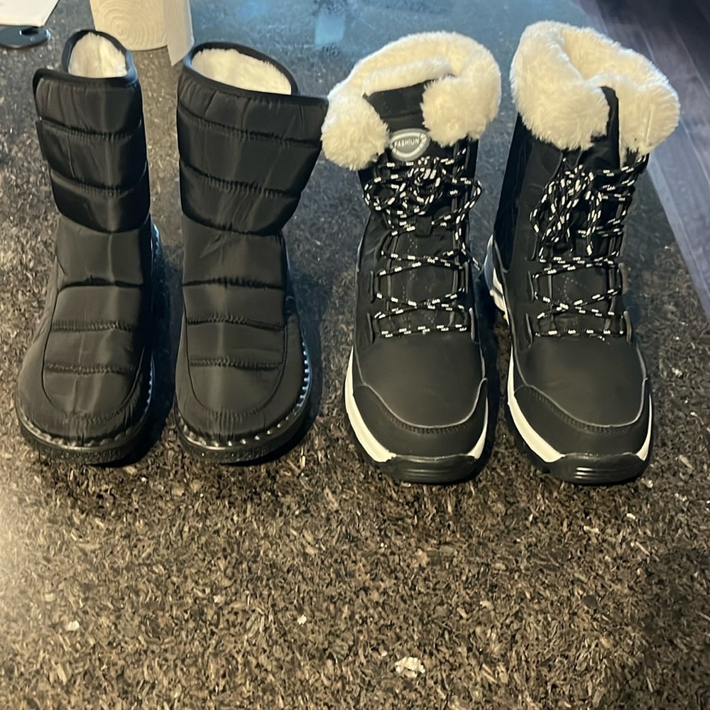 Ladies black winter boots sides, European size 39 US size 8